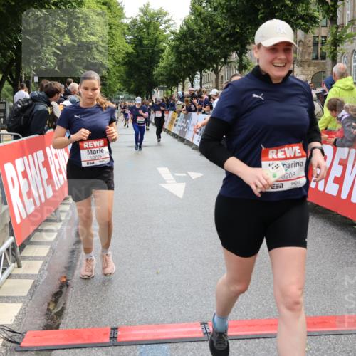14.06.2026 - REWE Women's Run Strokosch-Dieckow http://msf.ph/oto/9786735 14.06.2026 10:09:44 Ziel 10047, 10139, 10208, 10360, 10417, 10725, 10889, 10928, 10977, 11083, 11169, 11177, 11431 meine-sportfotos.de
