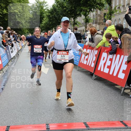 14.06.2026 - REWE Women's Run Strokosch-Dieckow http://msf.ph/oto/9786748 14.06.2026 10:09:57 Ziel 10257, 10359, 10379, 10621, 10641, 10678, 10862, 10886, 11202, 11213, 11374, 11405 meine-sportfotos.de