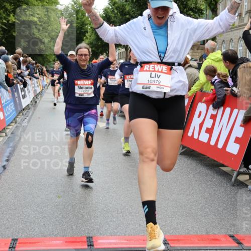 14.06.2026 - REWE Women's Run Strokosch-Dieckow http://msf.ph/oto/9786756 14.06.2026 10:09:57 Ziel 10257, 10359, 10379, 10621, 10641, 10678, 10862, 10886, 11202, 11213, 11374, 11405 meine-sportfotos.de