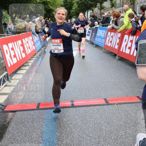 14.06.2026 - REWE Women's Run Strokosch-Dieckow http://msf.ph/oto/9786916 14.06.2026 10:11:24 Ziel 10053, 10111, 10406, 10429, 10468, 10821, 10985, 11124, 11450, 11451, 11500 meine-sportfotos.de
