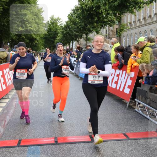 14.06.2026 - REWE Women's Run Strokosch-Dieckow http://msf.ph/oto/9786927 14.06.2026 10:11:30 Ziel 10053, 10111, 10406, 10606, 10690, 10955, 11217, 11355, 11500 meine-sportfotos.de