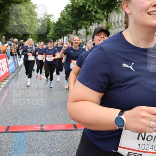 14.06.2026 - REWE Women's Run Strokosch-Dieckow http://msf.ph/oto/9786955 14.06.2026 10:11:47 Ziel 10001, 10002, 10003, 10004, 10005, 10130, 10137, 10180, 10240, 10254, 10734, 10981, 11017, 11260, 11488, 11495 meine-sportfotos.de