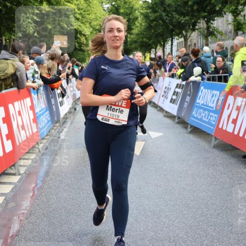 14.06.2026 - REWE Women's Run Strokosch-Dieckow http://msf.ph/oto/9787022 14.06.2026 10:12:16 Ziel 10036, 10298, 10357, 10620, 10795, 10913, 11019, 11317, 11349 meine-sportfotos.de