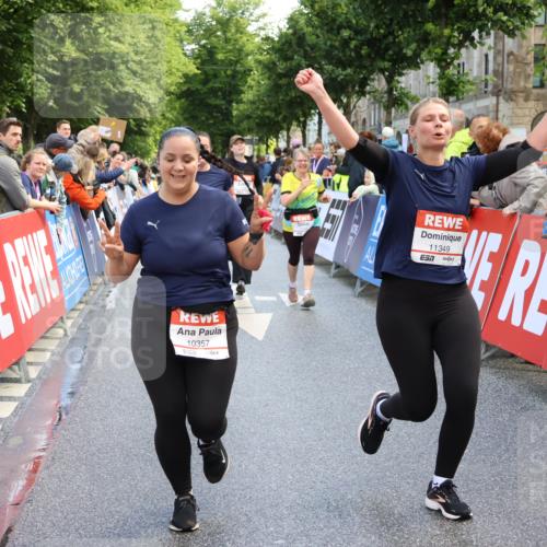 14.06.2026 - REWE Women's Run Strokosch-Dieckow http://msf.ph/oto/9787024 14.06.2026 10:12:19 Ziel 10036, 10298, 10357, 10710, 10795, 10913, 11019, 11142, 11349, 11358 meine-sportfotos.de