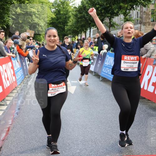 14.06.2026 - REWE Women's Run Strokosch-Dieckow http://msf.ph/oto/9787026 14.06.2026 10:12:19 Ziel 10036, 10298, 10357, 10710, 10795, 10913, 11019, 11142, 11349, 11358 meine-sportfotos.de