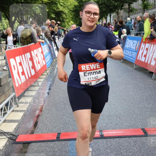 14.06.2026 - REWE Women's Run Strokosch-Dieckow http://msf.ph/oto/9787040 14.06.2026 10:12:23 Ziel 10357, 10710, 10795, 11012, 11019, 11109, 11142, 11349, 11358 meine-sportfotos.de