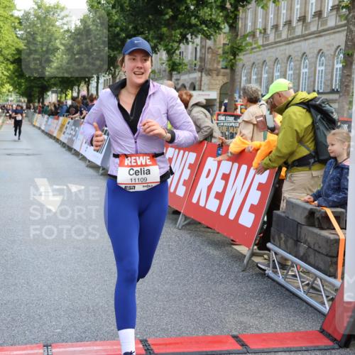 14.06.2026 - REWE Women's Run Strokosch-Dieckow http://msf.ph/oto/9787044 14.06.2026 10:12:26 Ziel 10357, 10710, 10795, 11012, 11109, 11142, 11349, 11358 meine-sportfotos.de