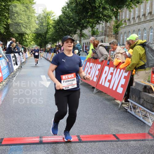 14.06.2026 - REWE Women's Run Strokosch-Dieckow http://msf.ph/oto/9787055 14.06.2026 10:12:37 Ziel 10525 meine-sportfotos.de