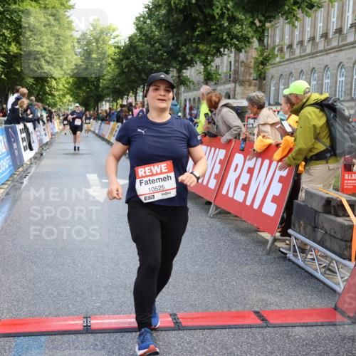 14.06.2026 - REWE Women's Run Strokosch-Dieckow http://msf.ph/oto/9787057 14.06.2026 10:12:37 Ziel 10525 meine-sportfotos.de