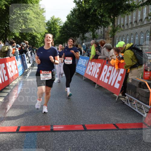 14.06.2026 - REWE Women's Run Strokosch-Dieckow http://msf.ph/oto/9787077 14.06.2026 10:12:54 Ziel 10564, 10595, 10818, 11241, 11258, 11419 meine-sportfotos.de