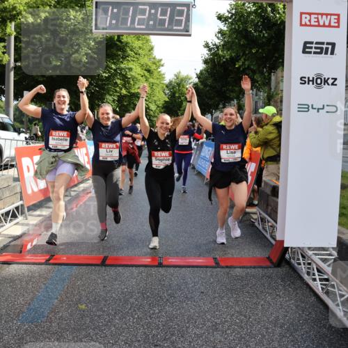 14.06.2026 - REWE Women's Run Strokosch-Dieckow http://msf.ph/oto/9787098 14.06.2026 10:13:06 Ziel 10125, 10145, 10146, 10147, 10148, 10408, 10537, 10571, 10587, 10916 meine-sportfotos.de