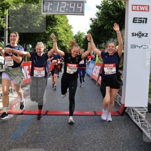 14.06.2026 - REWE Women's Run Strokosch-Dieckow http://msf.ph/oto/9787103 14.06.2026 10:13:06 Ziel 10125, 10145, 10146, 10147, 10148, 10408, 10537, 10571, 10587, 10916 meine-sportfotos.de