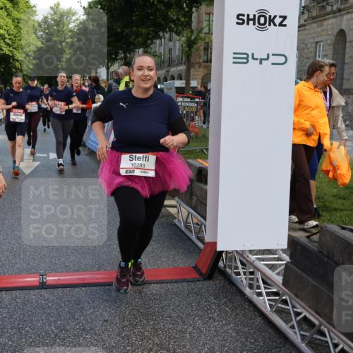 14.06.2026 - REWE Women's Run Strokosch-Dieckow http://msf.ph/oto/9787118 14.06.2026 10:13:14 Ziel 10125, 10145, 10146, 10147, 10148, 10283, 10362, 10408, 10502, 10537, 10571, 10695, 11143, 11166, 11348, 11420, 11437 meine-sportfotos.de