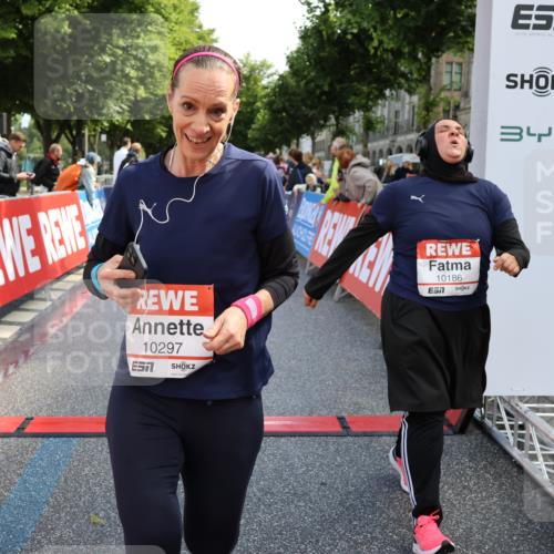 14.06.2026 - REWE Women's Run Strokosch-Dieckow http://msf.ph/oto/9787150 14.06.2026 10:13:25 Ziel 10186, 10297, 10366, 10507, 10887, 11113, 11282, 11340, 11458 meine-sportfotos.de