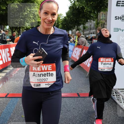 14.06.2026 - REWE Women's Run Strokosch-Dieckow http://msf.ph/oto/9787152 14.06.2026 10:13:25 Ziel 10186, 10297, 10366, 10507, 10887, 11113, 11282, 11340, 11458 meine-sportfotos.de