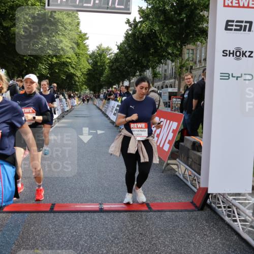 14.06.2026 - REWE Women's Run Strokosch-Dieckow http://msf.ph/oto/9787178 14.06.2026 10:13:35 Ziel 10507, 10688, 10909, 10948, 11257, 11362, 11457, 11458 meine-sportfotos.de