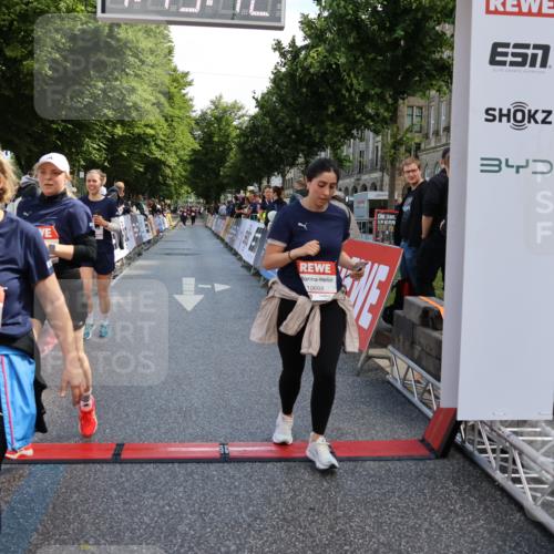 14.06.2026 - REWE Women's Run Strokosch-Dieckow http://msf.ph/oto/9787179 14.06.2026 10:13:35 Ziel 10507, 10688, 10909, 10948, 11257, 11362, 11457, 11458 meine-sportfotos.de