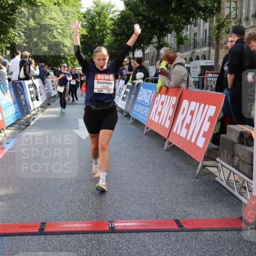 14.06.2026 - REWE Women's Run Strokosch-Dieckow http://msf.ph/oto/9787198 14.06.2026 10:14:04 Ziel 10384, 10555, 10625, 11149 meine-sportfotos.de