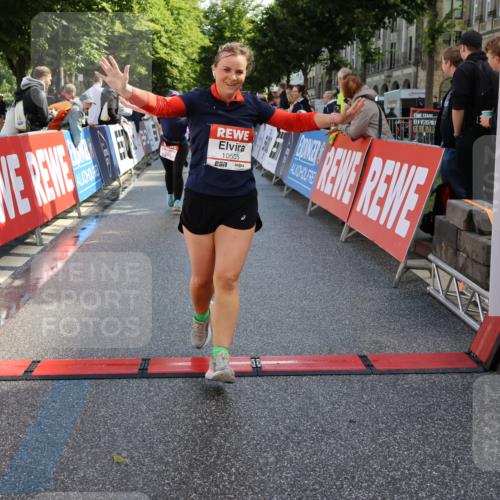 14.06.2026 - REWE Women's Run Strokosch-Dieckow http://msf.ph/oto/9787209 14.06.2026 10:14:06 Ziel 10384, 10555, 10625, 11149, 11251 meine-sportfotos.de