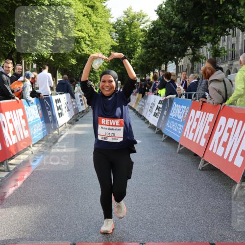 14.06.2026 - REWE Women's Run Strokosch-Dieckow http://msf.ph/oto/9787269 14.06.2026 10:14:31 Ziel 10175, 10696, 11295 meine-sportfotos.de