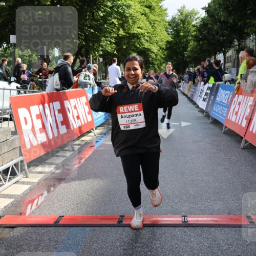 14.06.2026 - REWE Women's Run Strokosch-Dieckow http://msf.ph/oto/9787345 14.06.2026 10:15:22 Ziel 10404, 10523, 10644, 10689, 11120, 11398 meine-sportfotos.de