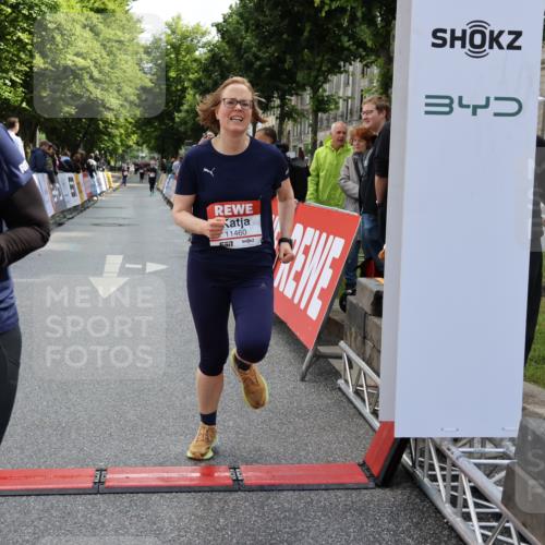 14.06.2026 - REWE Women's Run Strokosch-Dieckow http://msf.ph/oto/9787507 14.06.2026 10:16:36 Ziel 10658, 11222, 11227, 11460, 11490 meine-sportfotos.de