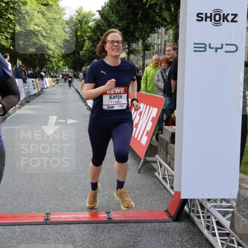 14.06.2026 - REWE Women's Run Strokosch-Dieckow http://msf.ph/oto/9787508 14.06.2026 10:16:36 Ziel 10658, 11222, 11227, 11460, 11490 meine-sportfotos.de