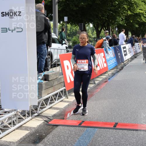14.06.2026 - REWE Women's Run Strokosch-Dieckow http://msf.ph/oto/9787556 14.06.2026 10:17:23 Ziel 10035, 10216, 10957, 11000, 11226 meine-sportfotos.de