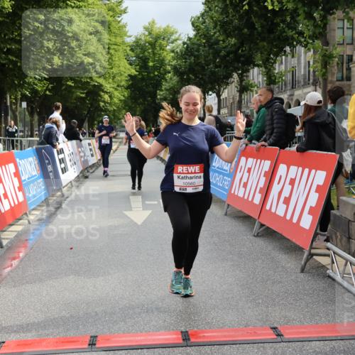 14.06.2026 - REWE Women's Run Strokosch-Dieckow http://msf.ph/oto/9787938 14.06.2026 10:23:13 Ziel 10189, 10560, 10681, 11203 meine-sportfotos.de
