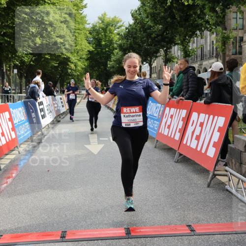 14.06.2026 - REWE Women's Run Strokosch-Dieckow http://msf.ph/oto/9787939 14.06.2026 10:23:13 Ziel 10189, 10560, 10681, 11203 meine-sportfotos.de