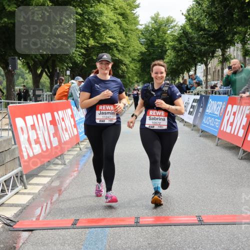 14.06.2026 - REWE Women's Run Strokosch-Dieckow http://msf.ph/oto/9788016 14.06.2026 10:24:57 Ziel 10572, 11247 meine-sportfotos.de