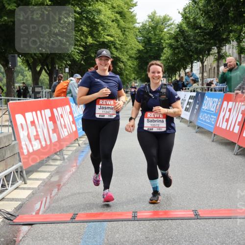 14.06.2026 - REWE Women's Run Strokosch-Dieckow http://msf.ph/oto/9788017 14.06.2026 10:24:57 Ziel 10572, 11247 meine-sportfotos.de