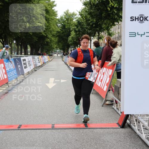 14.06.2026 - REWE Women's Run Strokosch-Dieckow http://msf.ph/oto/9788167 14.06.2026 10:29:26 Ziel 10540 meine-sportfotos.de