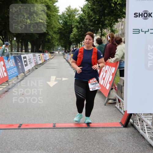 14.06.2026 - REWE Women's Run Strokosch-Dieckow http://msf.ph/oto/9788170 14.06.2026 10:29:26 Ziel 10540 meine-sportfotos.de