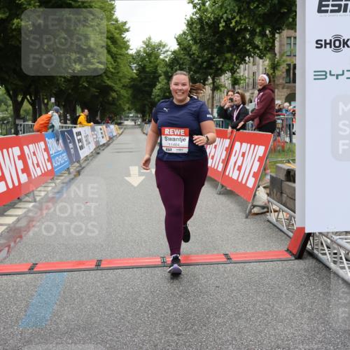 14.06.2026 - REWE Women's Run Strokosch-Dieckow http://msf.ph/oto/9788177 14.06.2026 10:30:45 Ziel 11464 meine-sportfotos.de