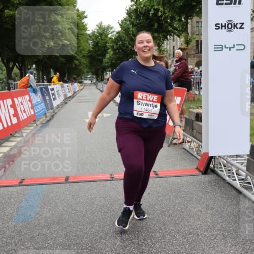 14.06.2026 - REWE Women's Run Strokosch-Dieckow http://msf.ph/oto/9788186 14.06.2026 10:30:45 Ziel 11464 meine-sportfotos.de