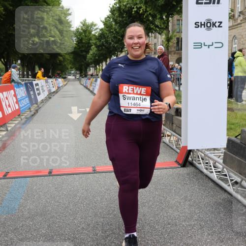 14.06.2026 - REWE Women's Run Strokosch-Dieckow http://msf.ph/oto/9788189 14.06.2026 10:30:46 Ziel 11464 meine-sportfotos.de