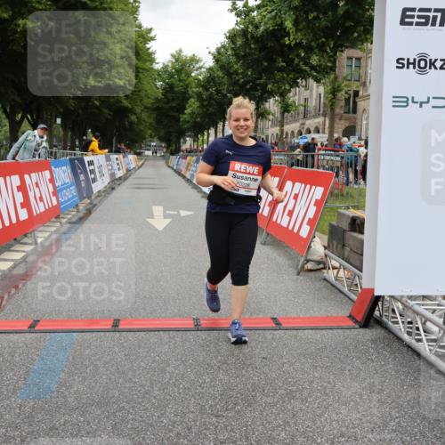 14.06.2026 - REWE Women's Run Strokosch-Dieckow http://msf.ph/oto/9788200 14.06.2026 10:31:52 Ziel 10228 meine-sportfotos.de