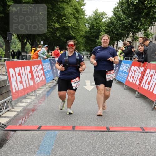 14.06.2026 - REWE Women's Run Strokosch-Dieckow http://msf.ph/oto/9788208 14.06.2026 10:33:19 Ziel 10873, 11117 meine-sportfotos.de