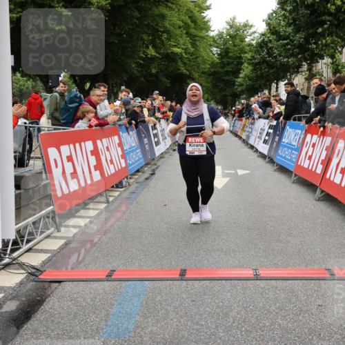 14.06.2026 - REWE Women's Run Strokosch-Dieckow http://msf.ph/oto/9788230 14.06.2026 10:37:44 Ziel 10176 meine-sportfotos.de