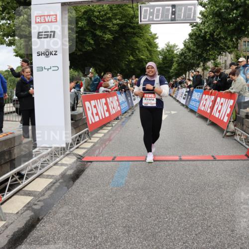 14.06.2026 - REWE Women's Run Strokosch-Dieckow http://msf.ph/oto/9788234 14.06.2026 10:37:45 Ziel 10176 meine-sportfotos.de