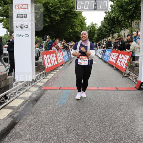 14.06.2026 - REWE Women's Run Strokosch-Dieckow http://msf.ph/oto/9788243 14.06.2026 10:37:46 Ziel 10176 meine-sportfotos.de