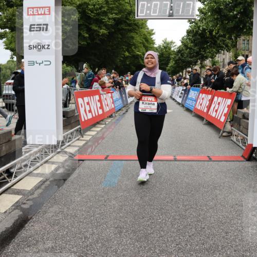 14.06.2026 - REWE Women's Run Strokosch-Dieckow http://msf.ph/oto/9788244 14.06.2026 10:37:46 Ziel 10176 meine-sportfotos.de