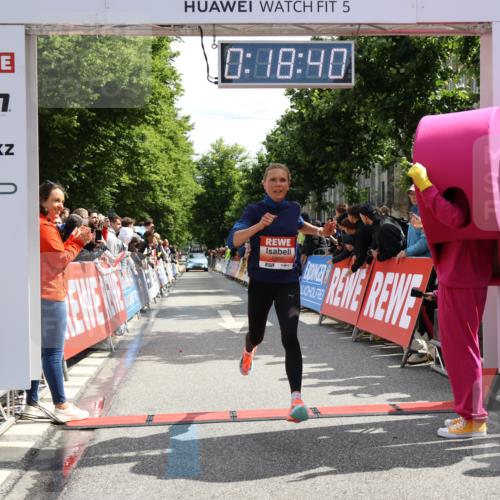 14.06.2026 - REWE Women's Run Strokosch-Dieckow http://msf.ph/oto/9788270 14.06.2026 10:49:09 Ziel 5737, 5906 meine-sportfotos.de