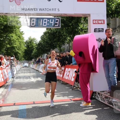 14.06.2026 - REWE Women's Run Strokosch-Dieckow http://msf.ph/oto/9788282 14.06.2026 10:49:12 Ziel 5737, 5906 meine-sportfotos.de
