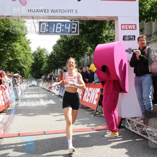 14.06.2026 - REWE Women's Run Strokosch-Dieckow http://msf.ph/oto/9788285 14.06.2026 10:49:12 Ziel 5737, 5906 meine-sportfotos.de