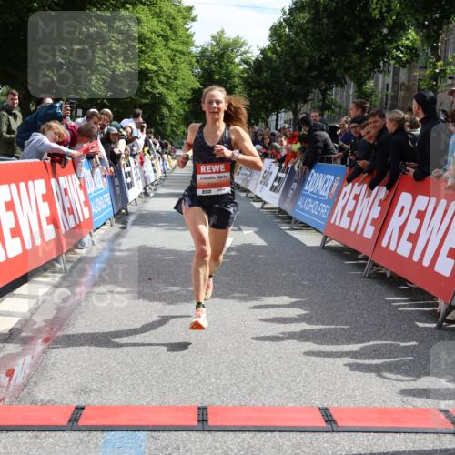 14.06.2026 - REWE Women's Run Strokosch-Dieckow http://msf.ph/oto/9788289 14.06.2026 10:49:58 Ziel 5091 meine-sportfotos.de