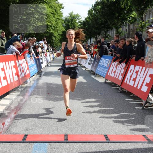 14.06.2026 - REWE Women's Run Strokosch-Dieckow http://msf.ph/oto/9788290 14.06.2026 10:49:58 Ziel 5091 meine-sportfotos.de