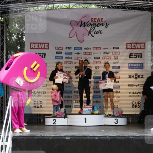 14.06.2026 - REWE Women's Run Michael Strokosch http://msf.ph/oto/9788759 14.06.2026 11:18:22 Laufen 3, 3, 3, 3, 7, 5, 34, 100, 1, 5, 5, 2, 7, 34, 2, 300, 5, 1, 3 meine-sportfotos.de