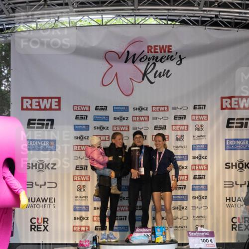 14.06.2026 - REWE Women's Run Michael Strokosch http://msf.ph/oto/9788805 14.06.2026 11:18:57 Laufen 3, 3, 3, 7, 5, 5, 34, 5, 5, 2, 5, 5, 200, 100, 1, 3 meine-sportfotos.de